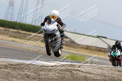 media/May-26-2025-Lets Ride (Mon) [[3bf1de1d65]]/B Group/1220pm (Wheelie Bump)/